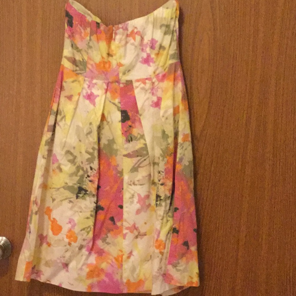 Dress - Picture 3 of 4
